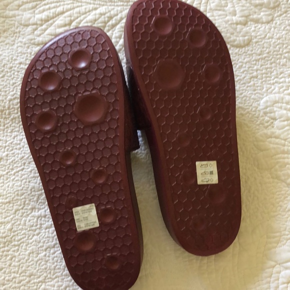 Puma slides - Picture 5 of 5